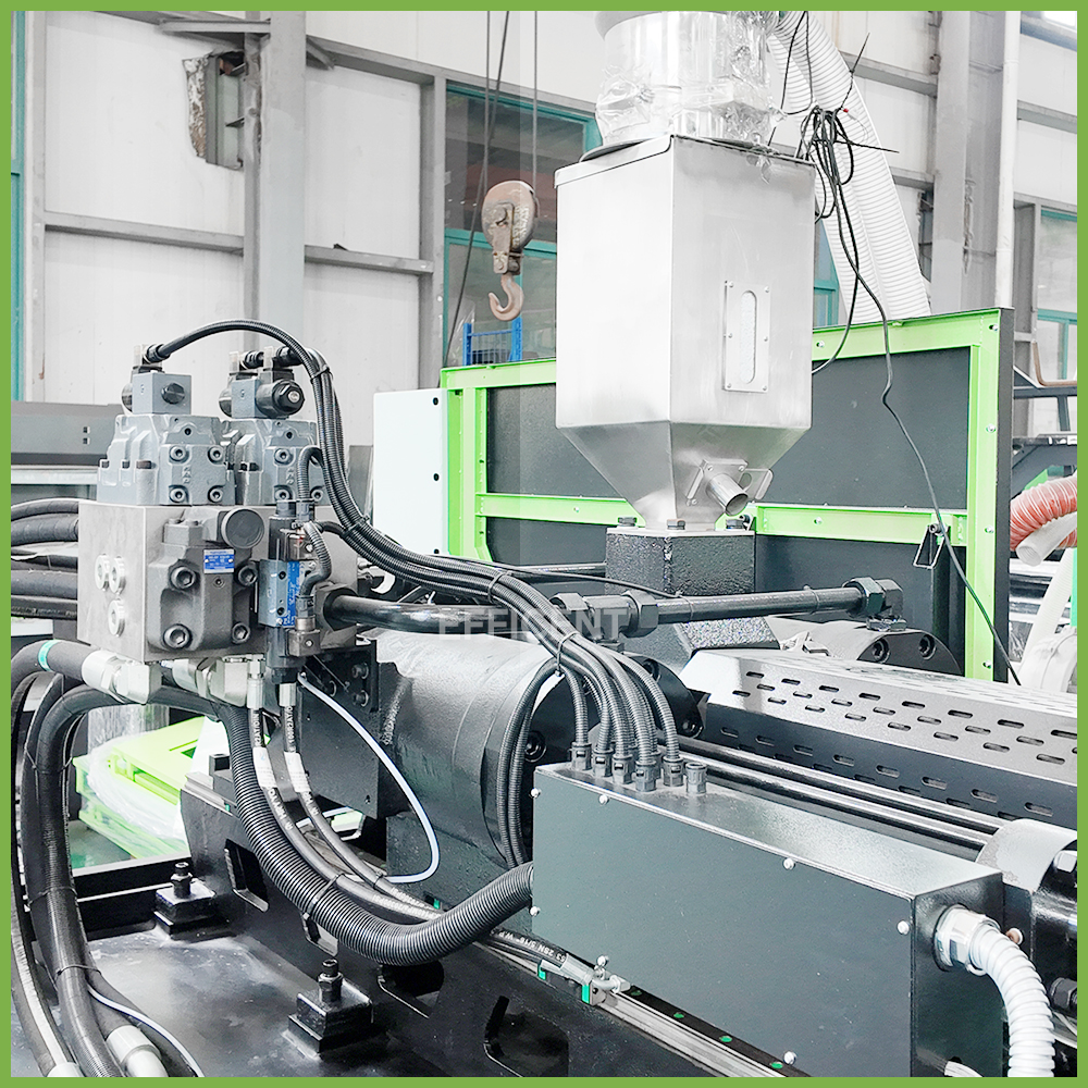 Full Automatic 400 Ton Clamping Force PET Preform Making Machine for 0.5L-2L Mineral Water Bottles